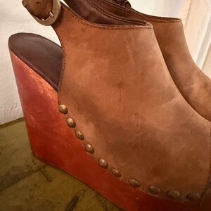 Jeffrey Campbell Tan Leather Wedges